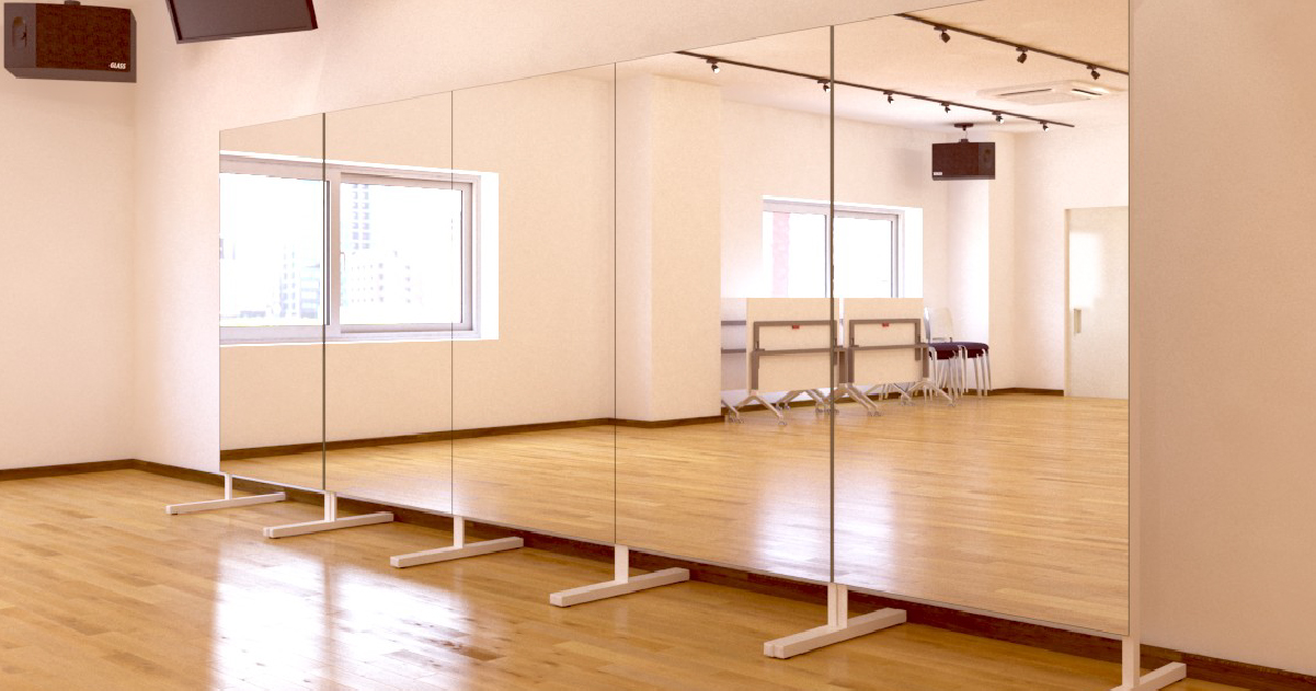 自立式のダンスミラー】規格サイズは2種類／簡単に設置可能｜鏡の販売.com