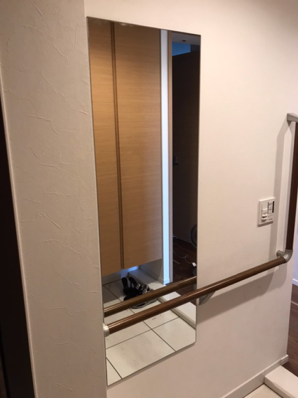 マンションの玄関姿見の設置/S様