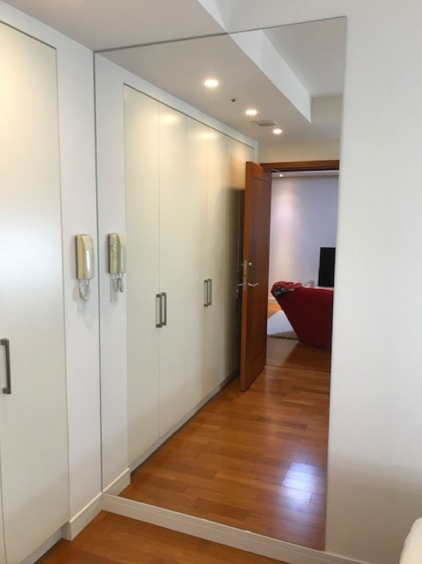 マンションの寝室に姿見の設置/K様