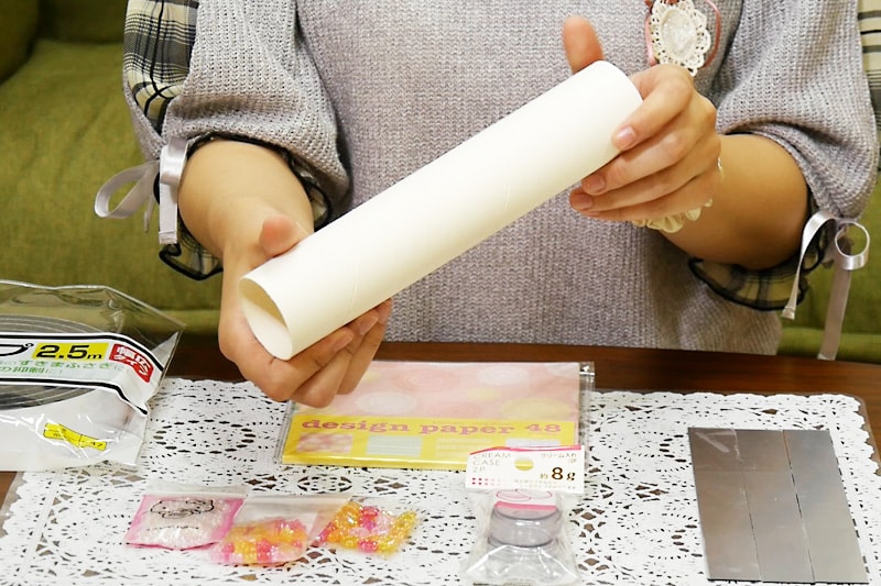 万華鏡を作るのに必要な材料 - 紙筒